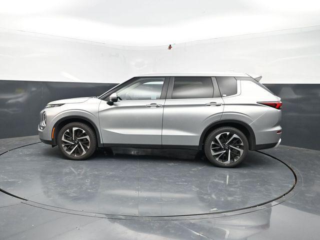 Mitsubishi Outlander 2024
