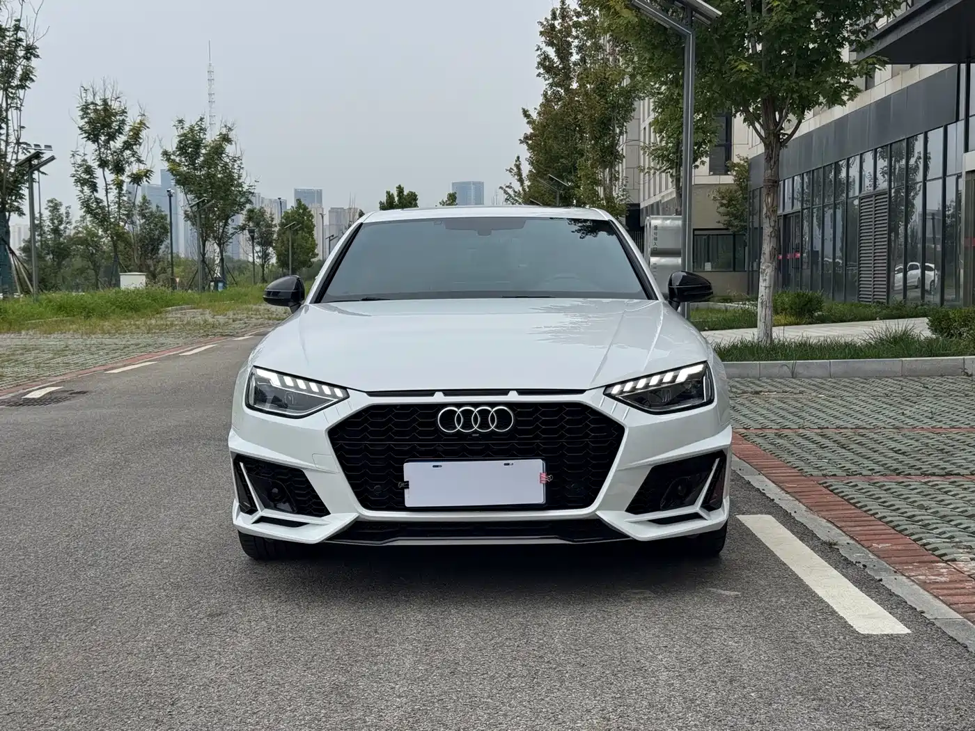 Audi A4 2023