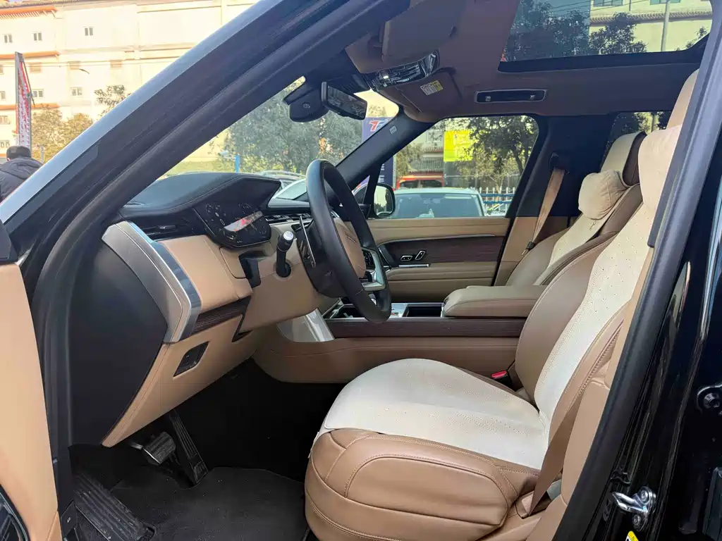Land Rover Range Rover 2024