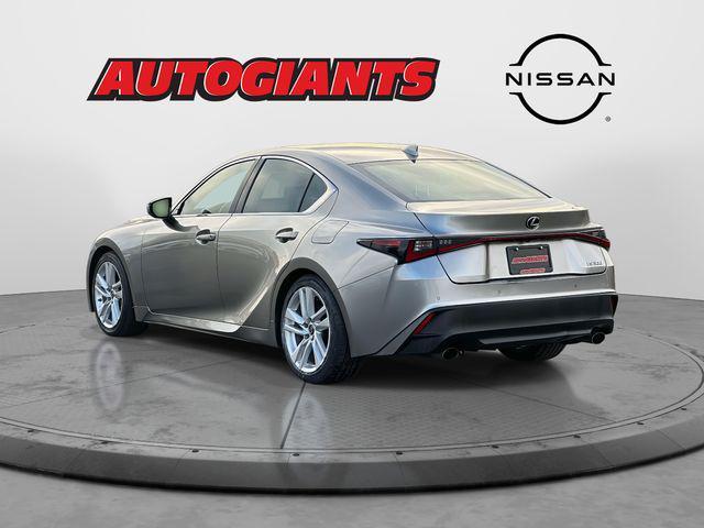Lexus IS 300 2021