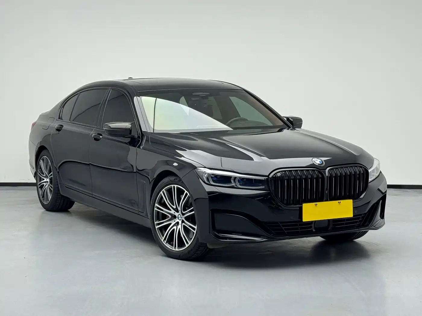 BMW 7 серии 2021