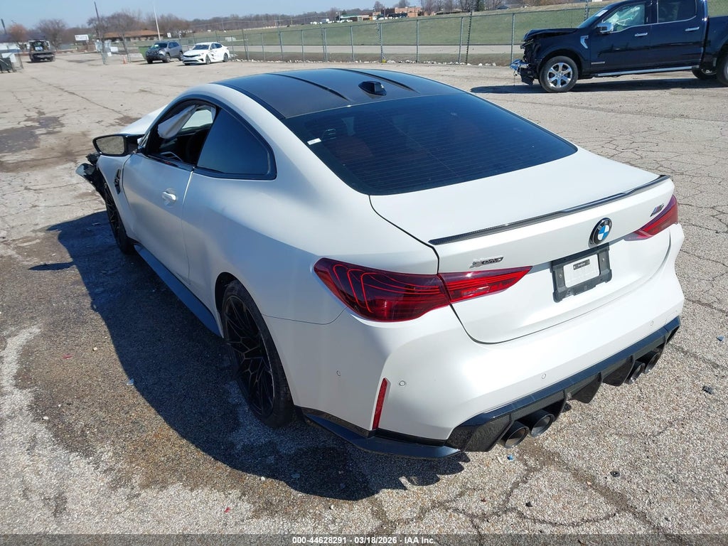 BMW M4 2025