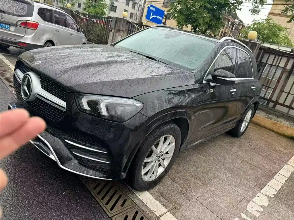 Mercedes-Benz GLE 2021