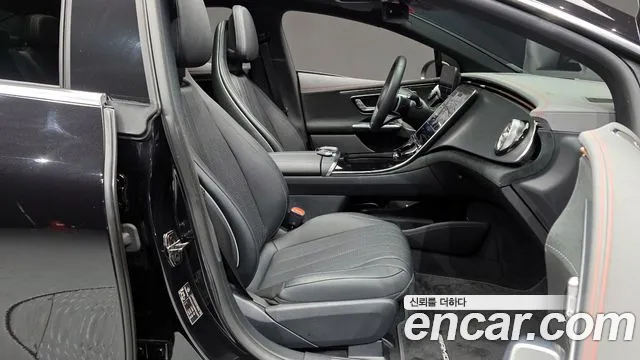 Mercedes-Benz EQE 2024