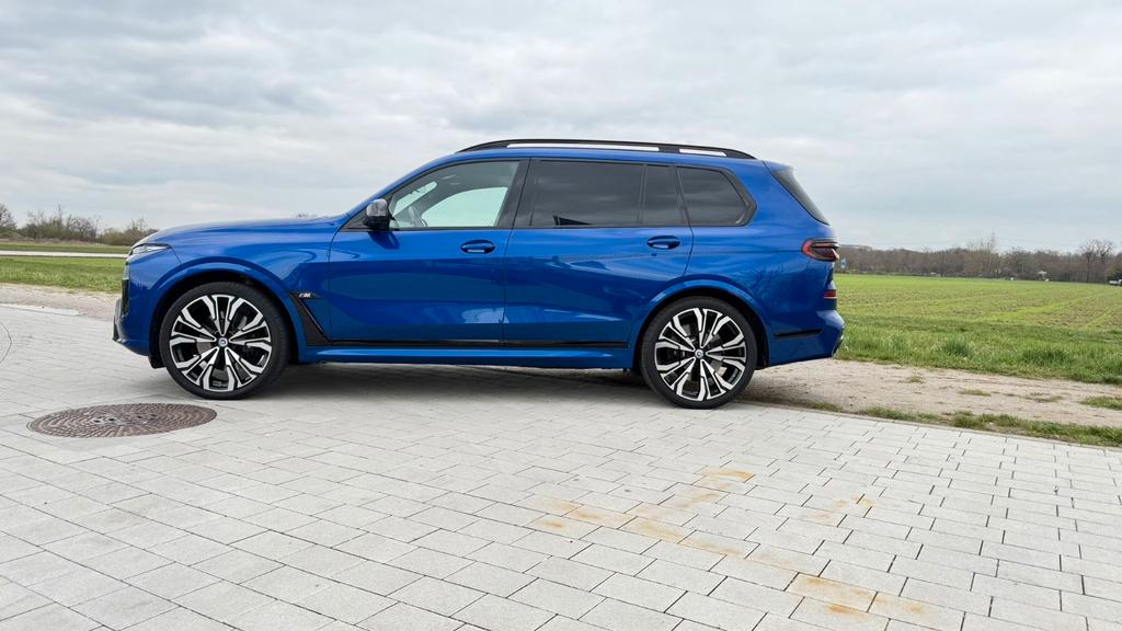 BMW X7 M60 2023