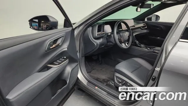 Toyota Crown 2024