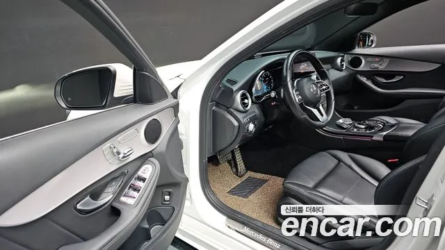 Mercedes-Benz C-Класс 2021