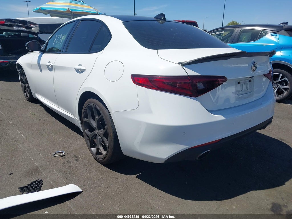 Alfa Romeo Giulia 2021