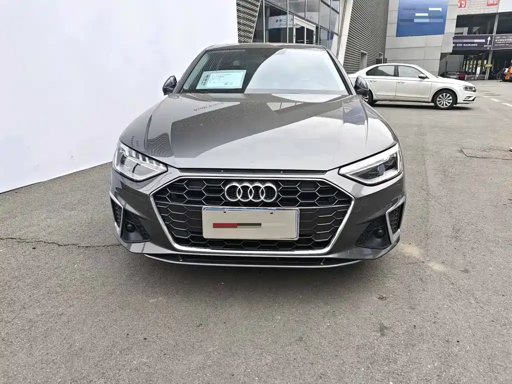 Audi A4 2024