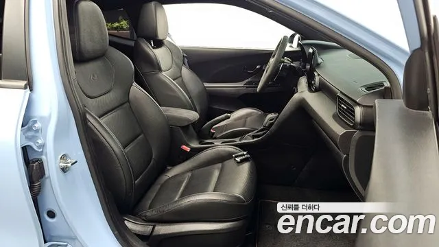 Hyundai Veloster 2020