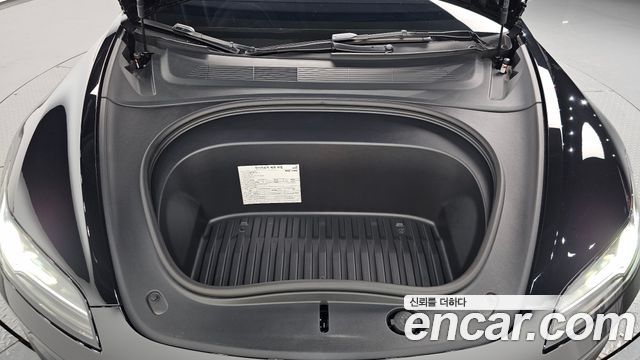 Tesla Model 3 2025