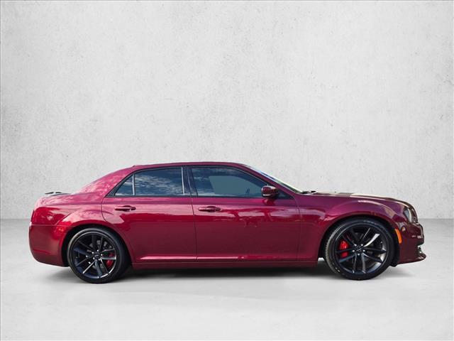 Chrysler 300 2023