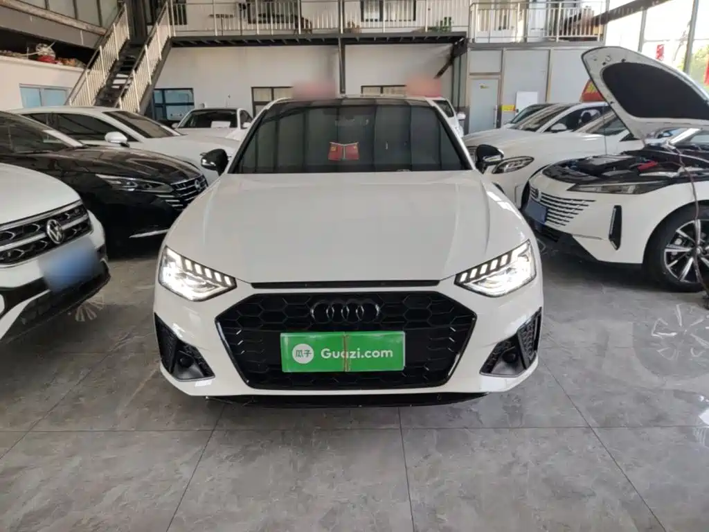 Audi A4 2023