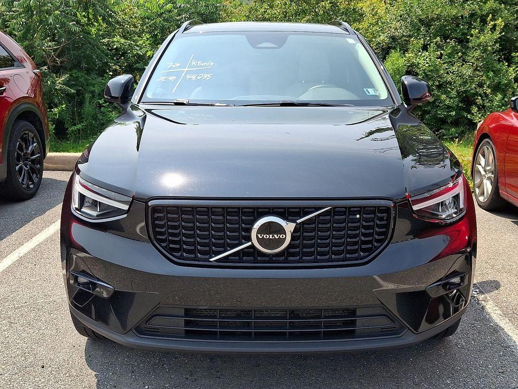Volvo XC40 2023