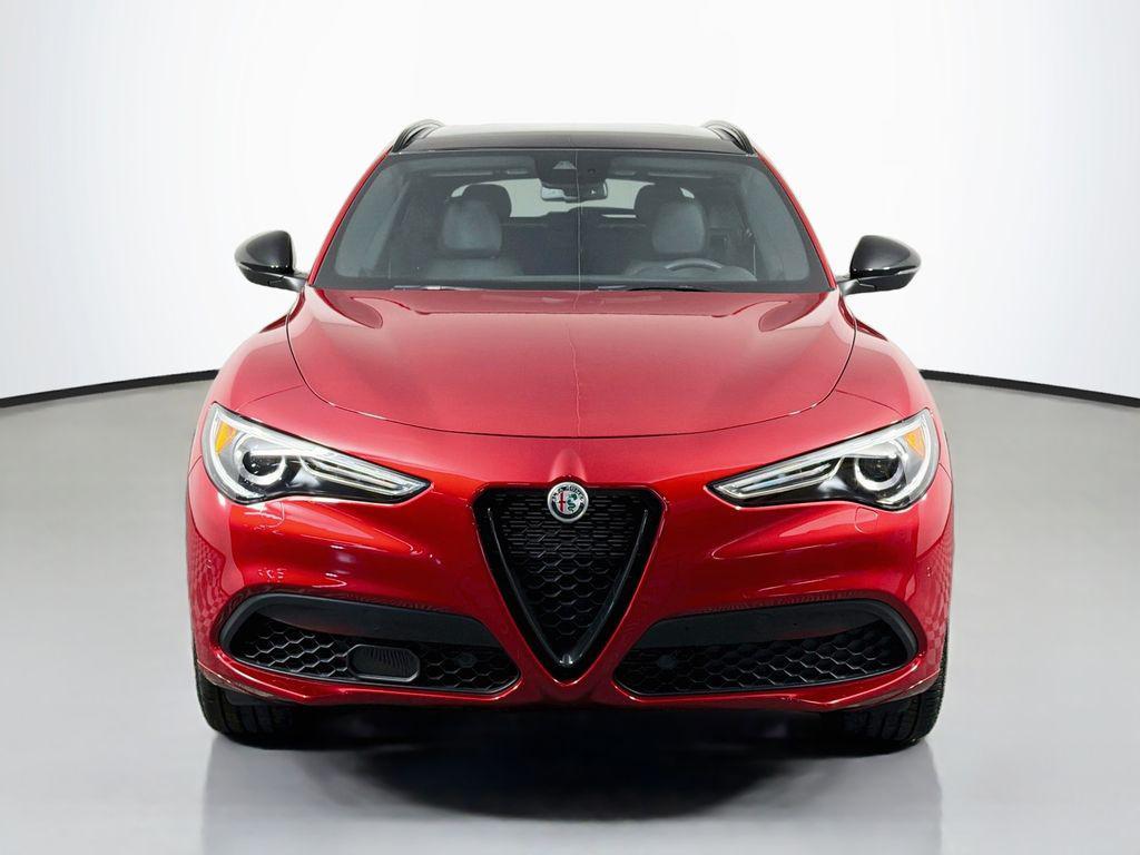 Alfa Romeo Stelvio 2023