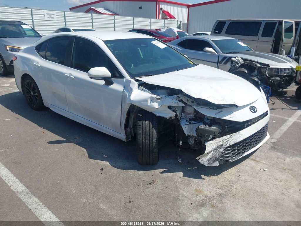 Toyota Camry 2025