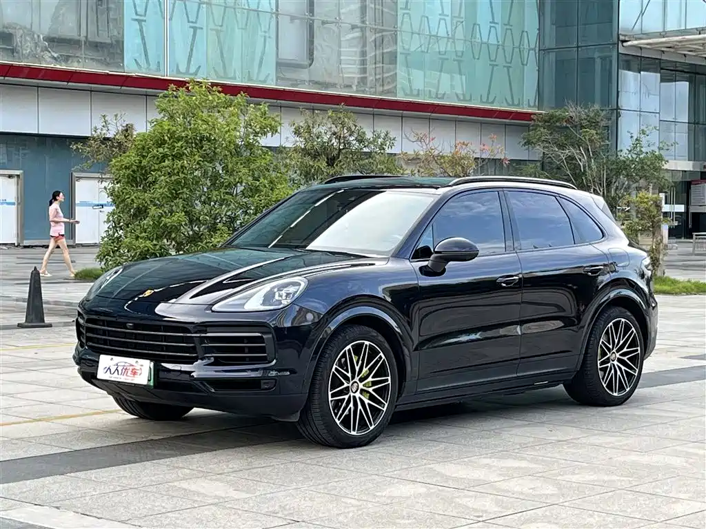 Porsche Cayenne 2023