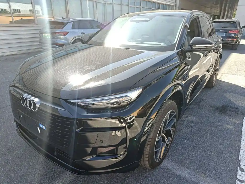 Audi e-tron 2026