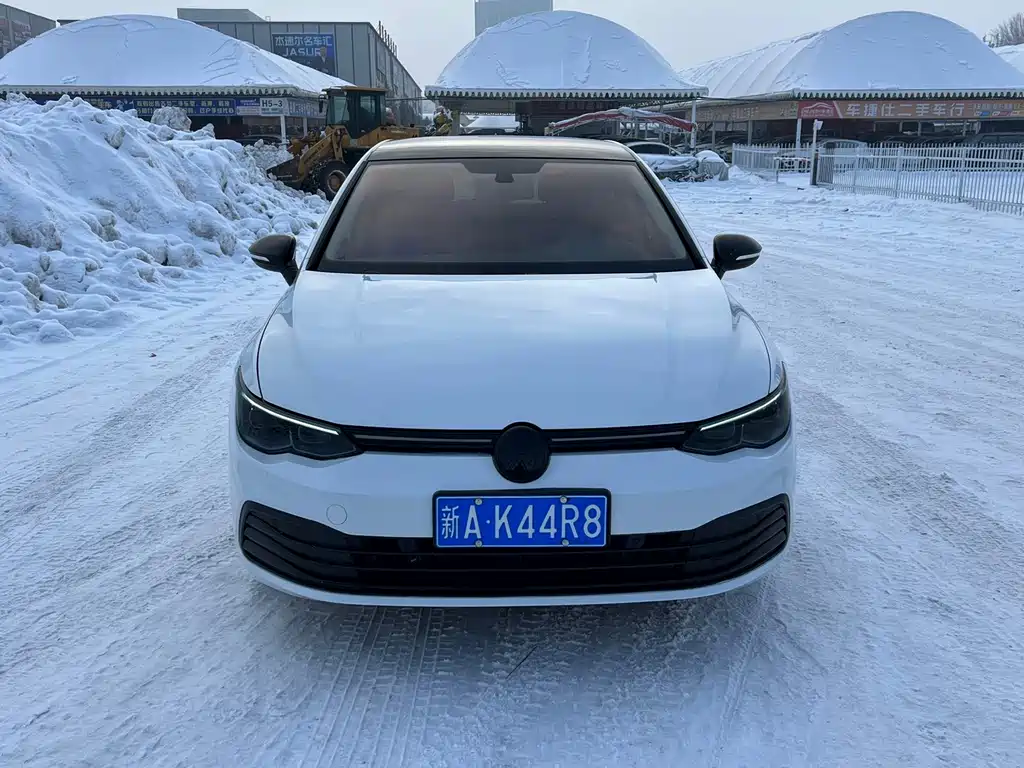 Volkswagen Golf 2021