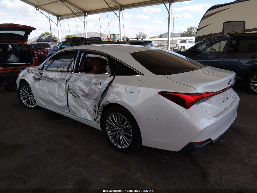 Toyota Avalon 2022
