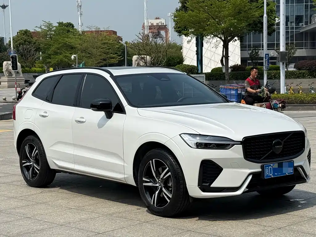 Volvo XC60 2021