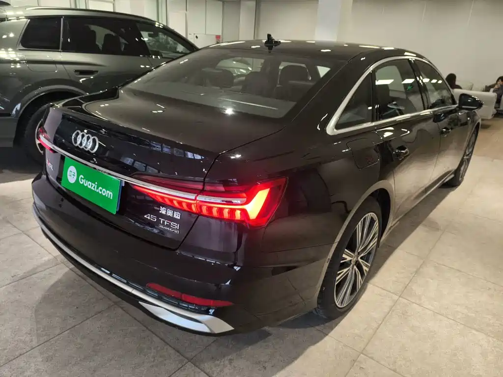 Audi A6 2025