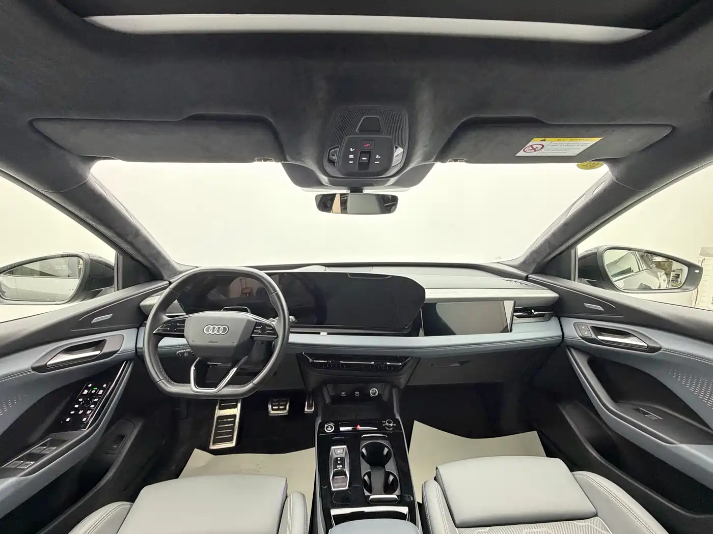 Audi e-tron 2025