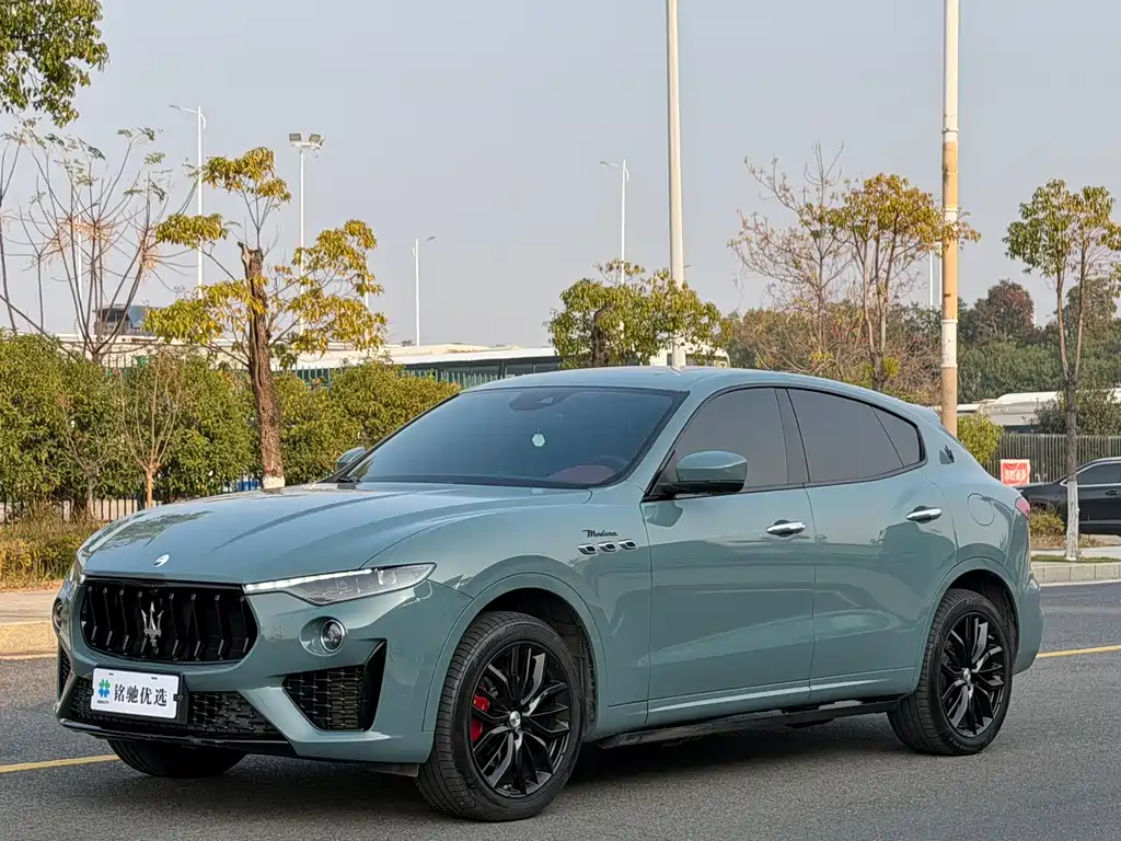 Maserati Levante 2022