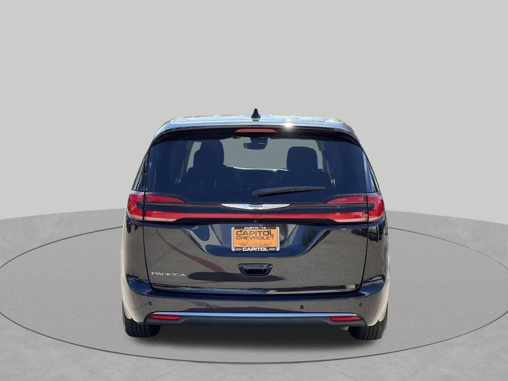 Chrysler Pacifica 2023