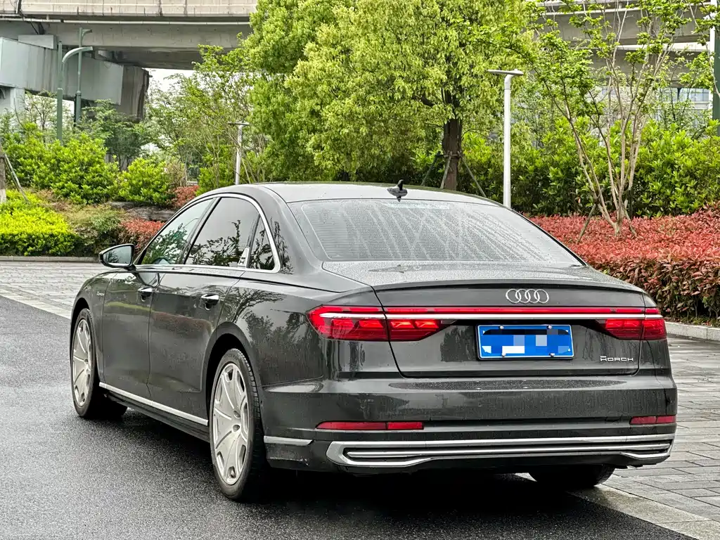 Audi A8 2021
