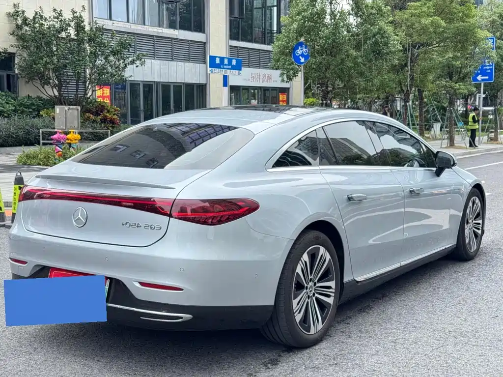 Mercedes-Benz EQS 2024