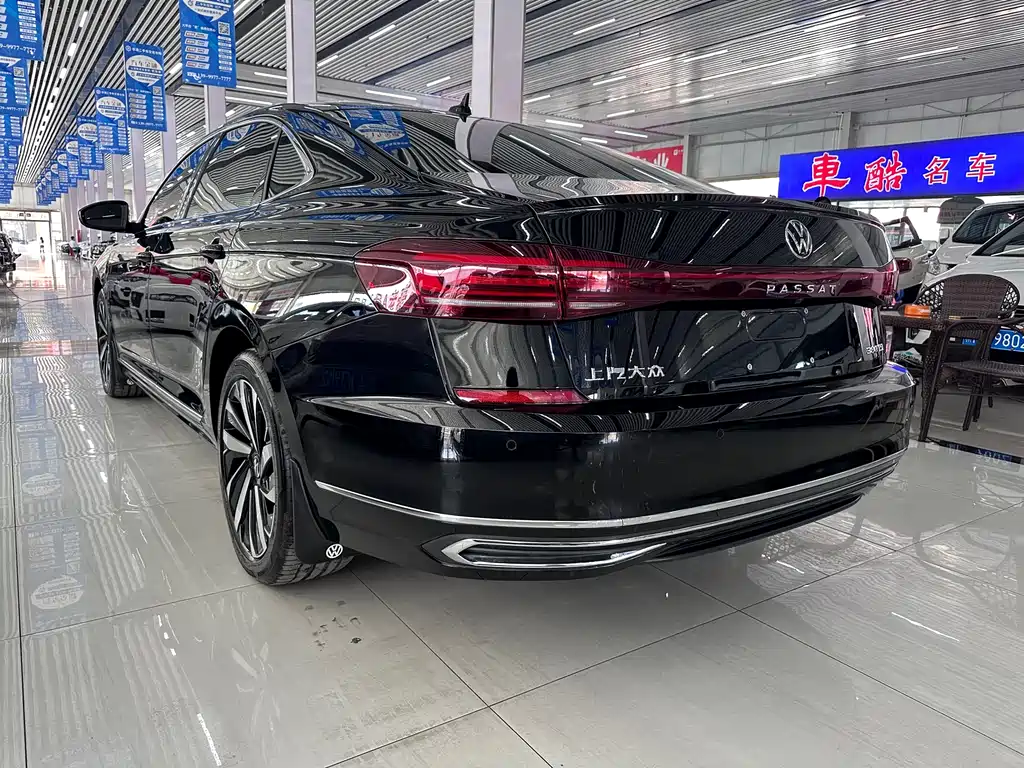 Volkswagen Passat 2024