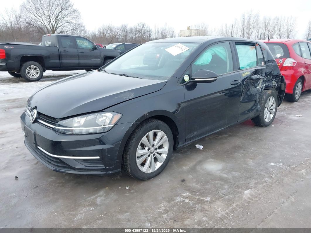 Volkswagen Golf 2021