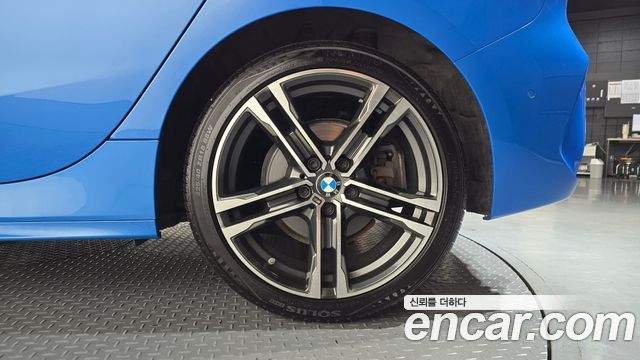 BMW 1 серии 2021