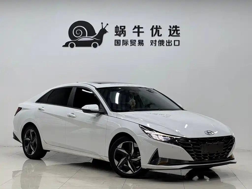 Hyundai Elantra 2023