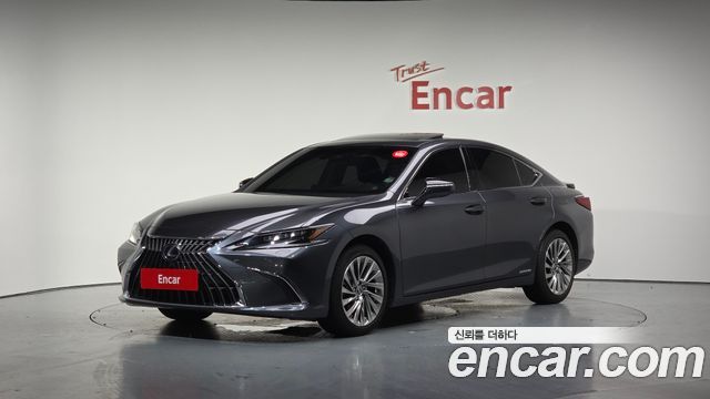 Lexus ES 2021