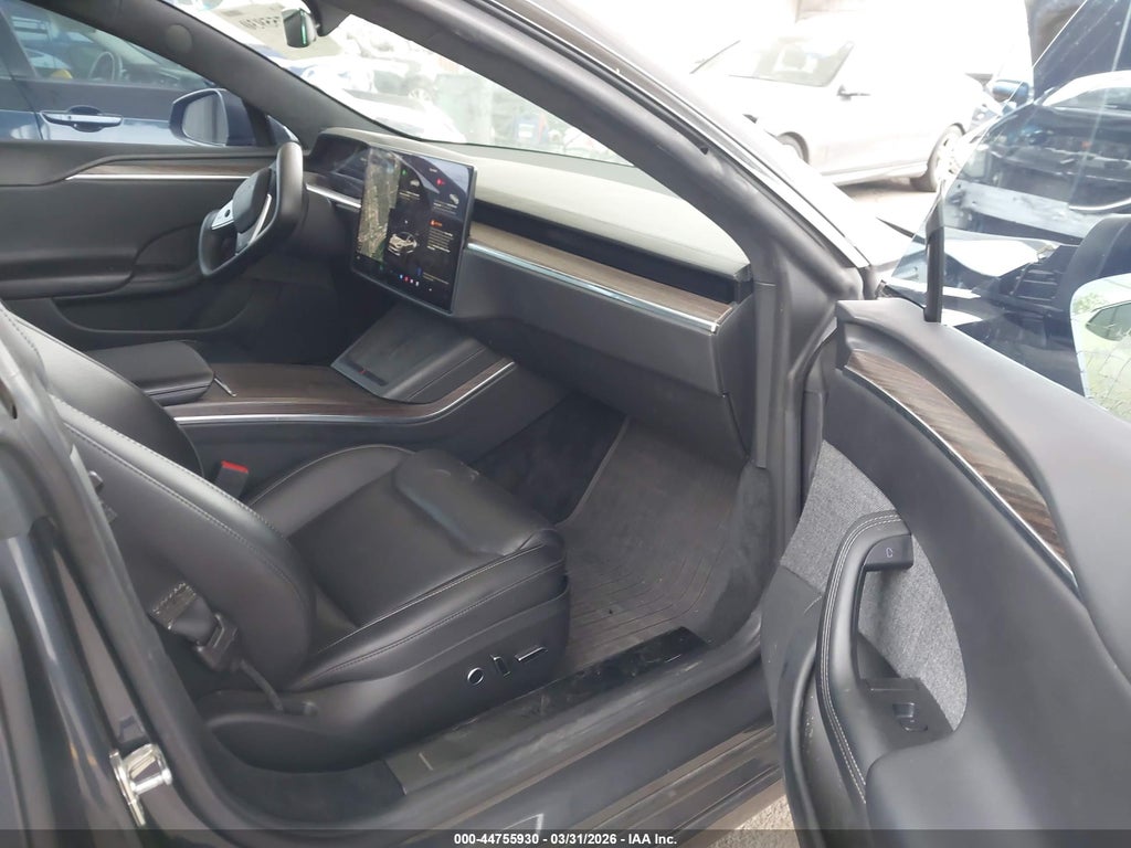 Tesla Model S 2021