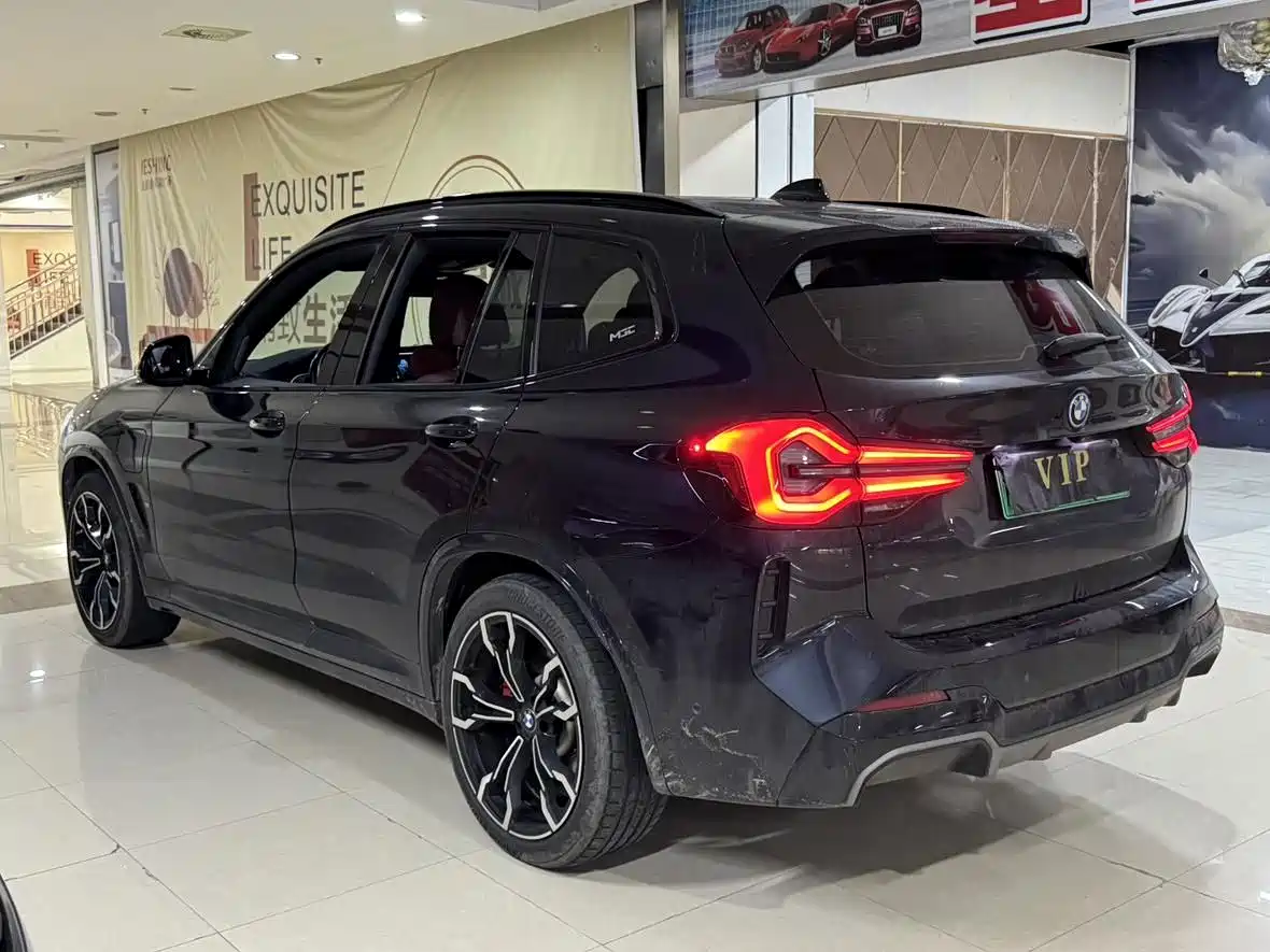 BMW iX3 2022