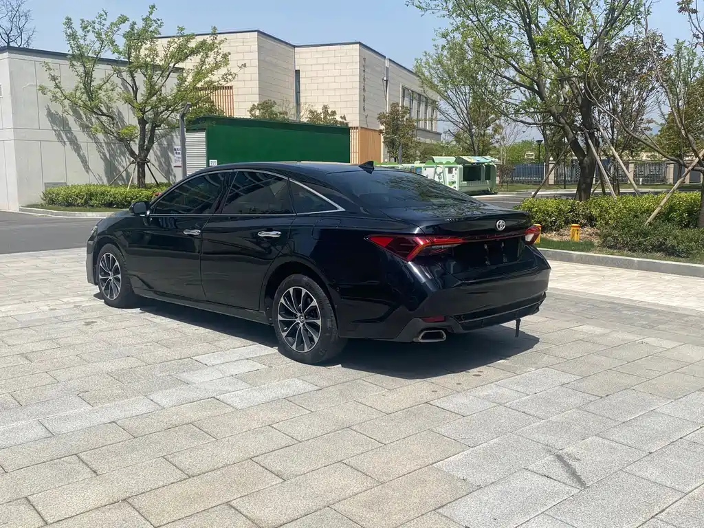 Toyota Avalon 2022