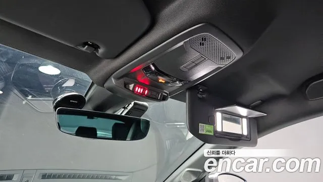 Peugeot 208 2021