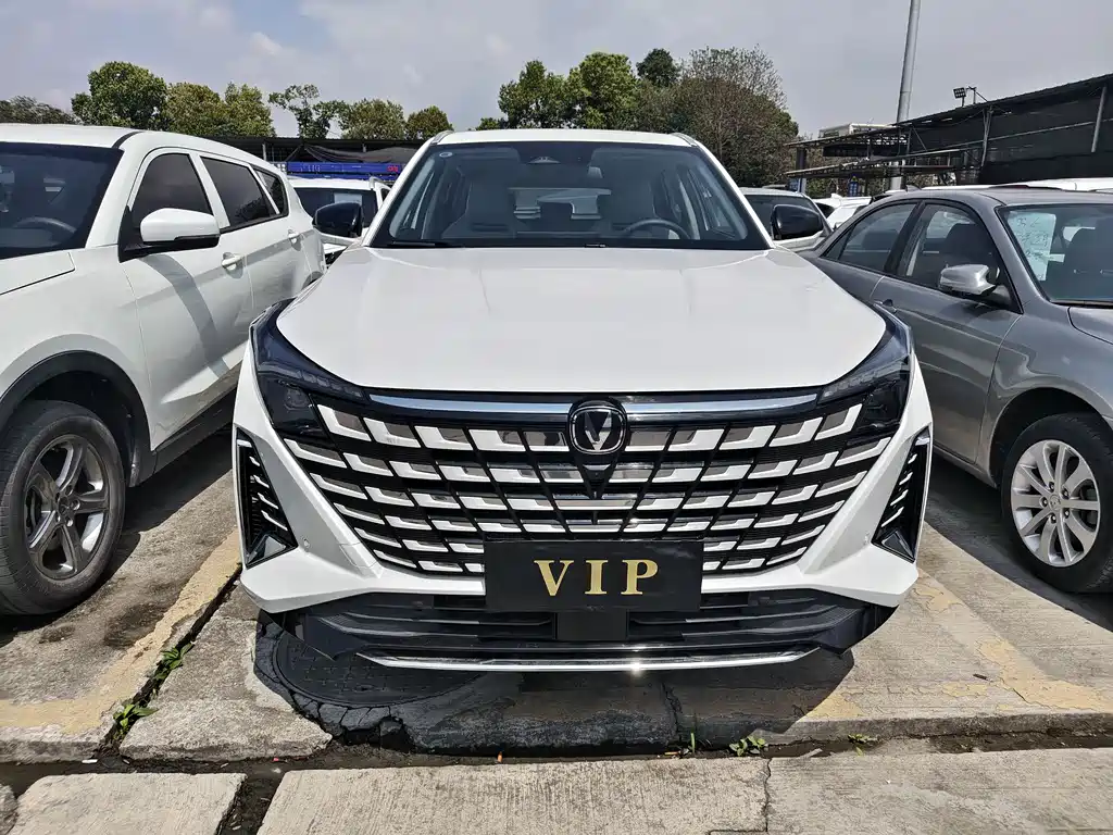 Changan UNI-Z 2024