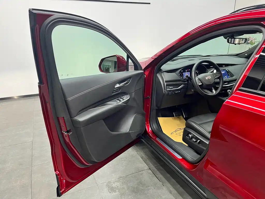 Cadillac XT4 2024