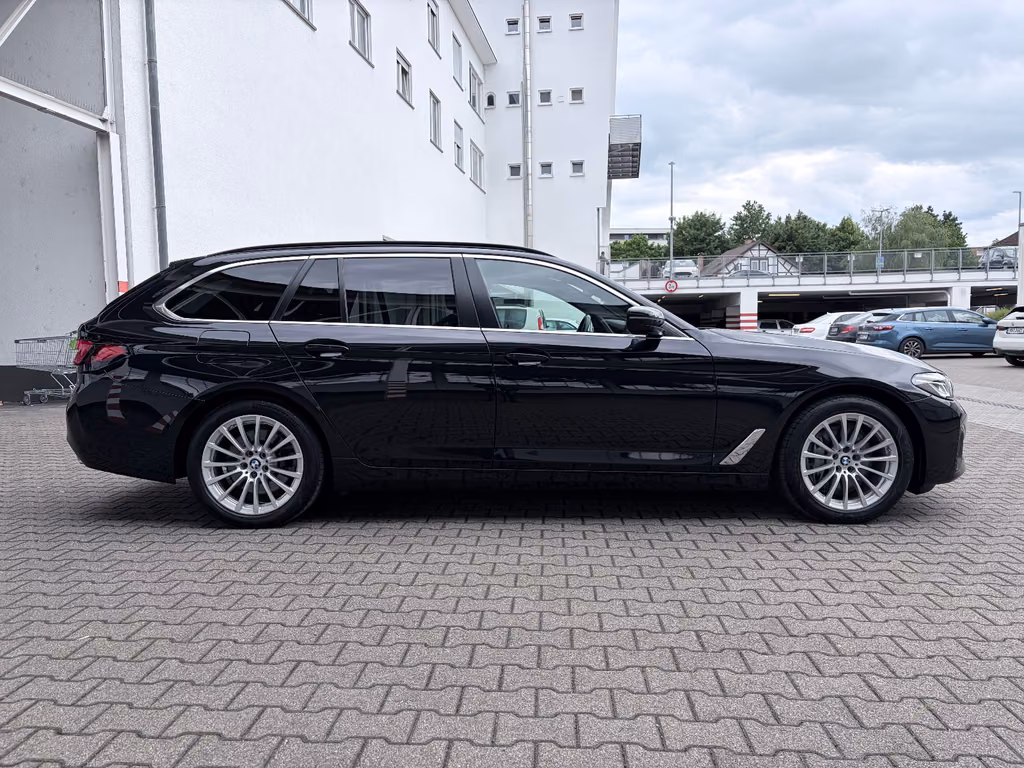 BMW 530 2021