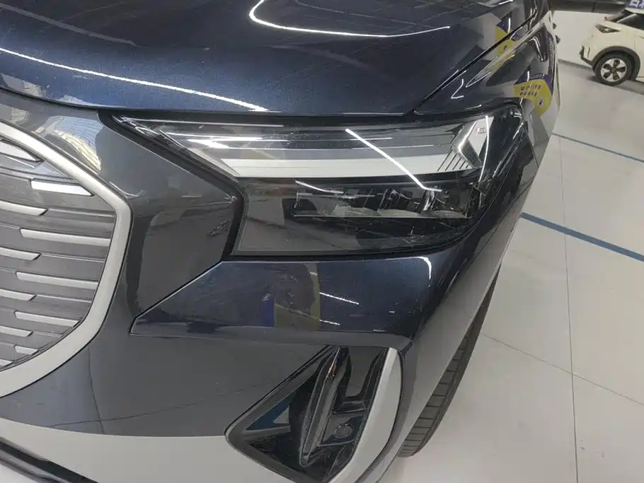Audi Q4 e-tron 2024