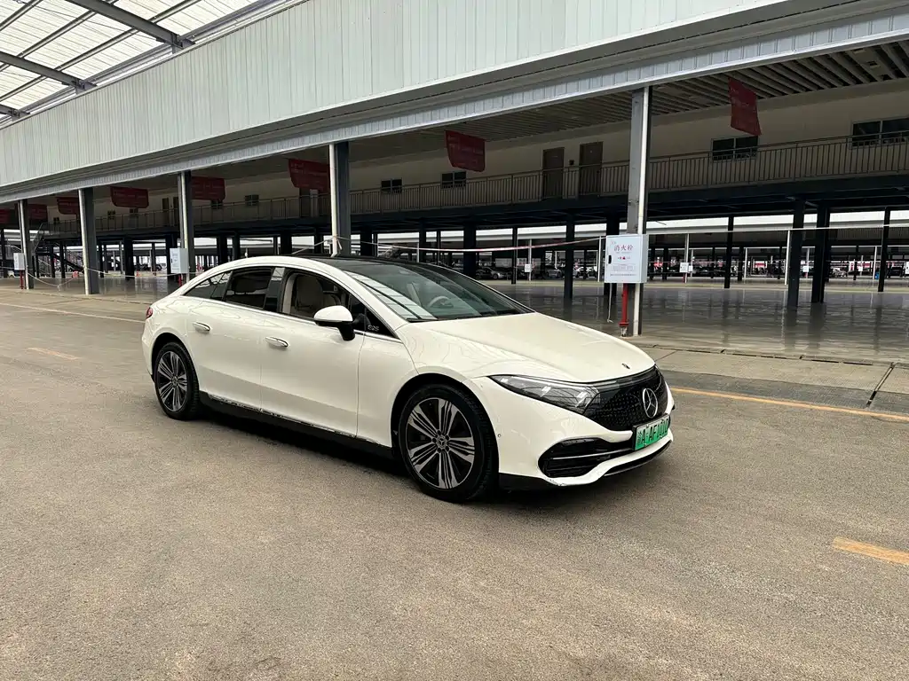 Mercedes-Benz EQS 2023