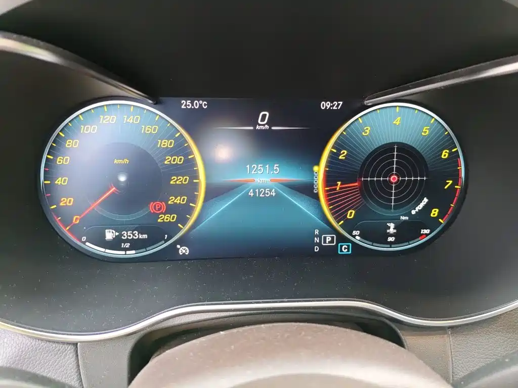 Mercedes-Benz GLC 2023