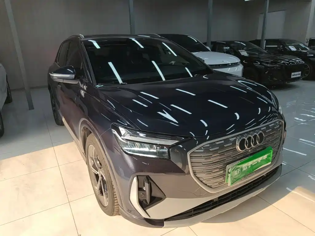 Audi Q4 e-tron 2024