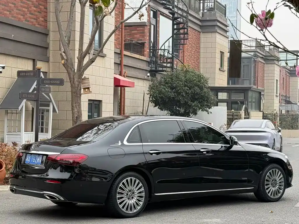 Mercedes-Benz E-Класс 2021
