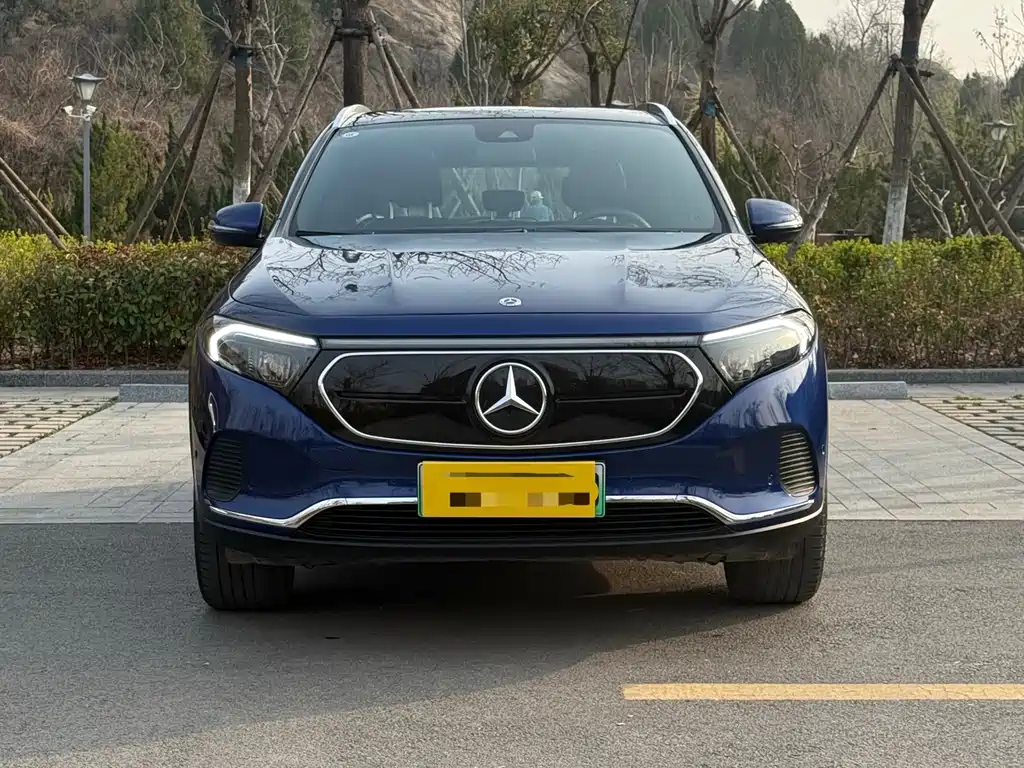 Mercedes-Benz EQA 2023