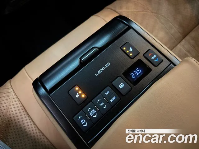 Lexus ES 2024